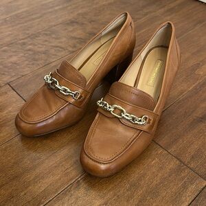 Antonio Melani Chunky heel loafer in cognac brown. Sz 9.